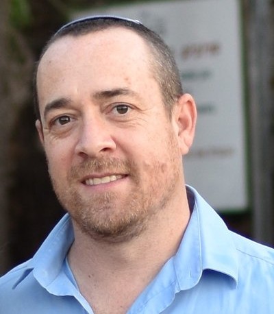 צבי סיסטר